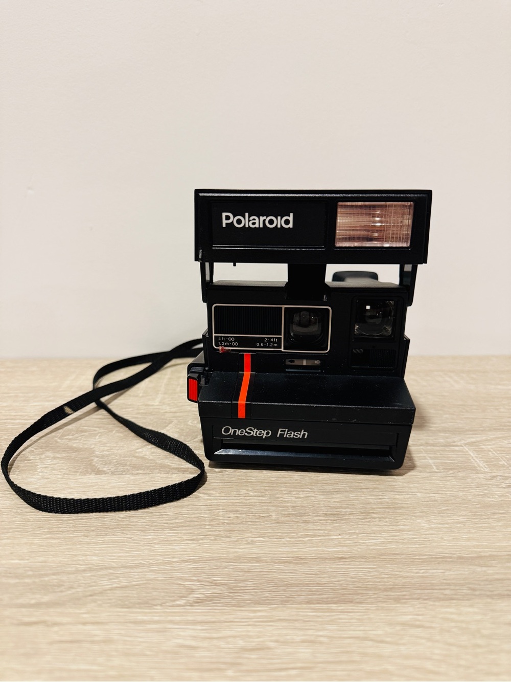 Vintage Polaroid OneStep Flash Instant Film Camera - Black 600 Series